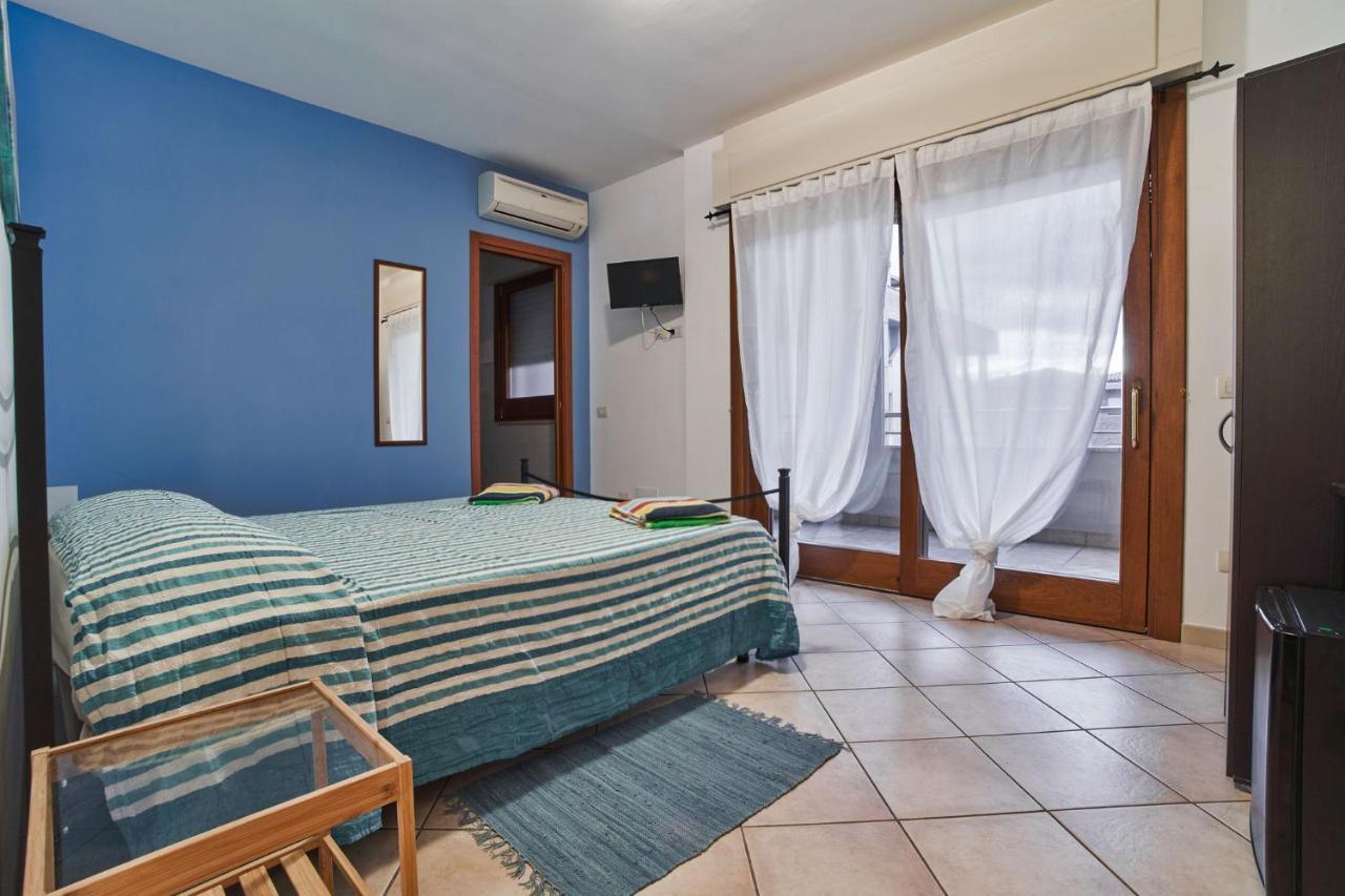 Arcibaleno Hotel Sabaudia Bagian luar foto
